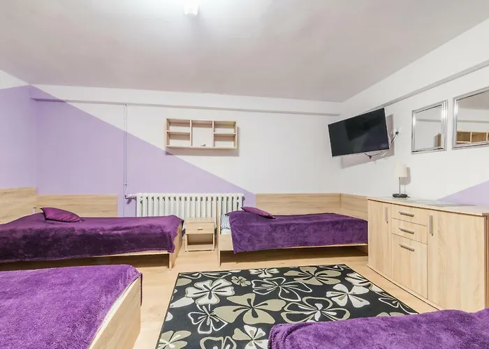 Goscinne Oliwia & Laura I * 露米雅